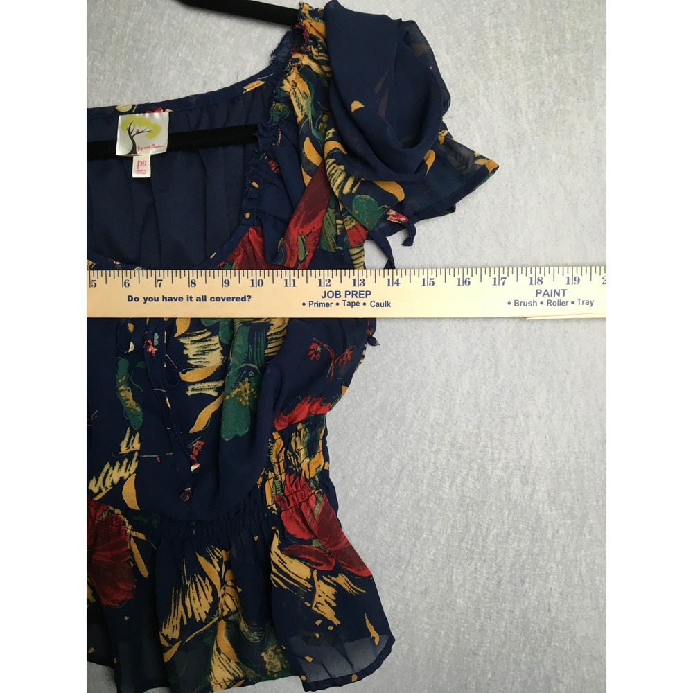 Fig and Flower Navy Floral Smocked Peplum Blouse Sheer Sleeve Petite Small PS - Picture 6 of 7